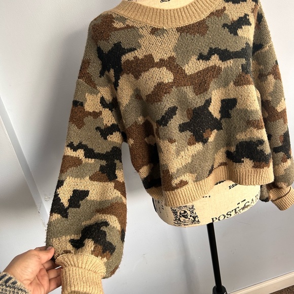 HYFVE Camouflage Chunky cropped sweater - Picture 3 of 11